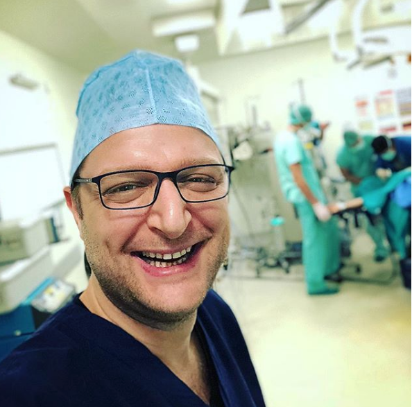 TRT 1'in en merak edilen doktoru kimdir bu Halit Yerebakan? - Resim: 1