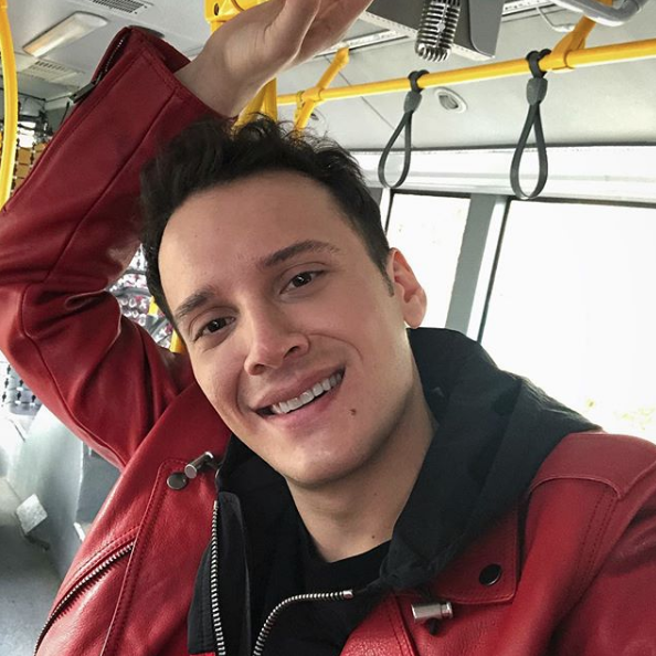 Şarkıcı Edis'ten takipçisine olay yanıt! Maymunlar giremiyor zaten - Resim: 4