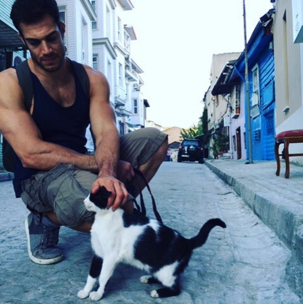 Sosyal medyanın yeni fenomeni! Yakışıklı veteriner - Resim: 4