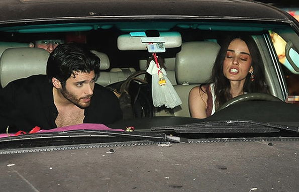 Kafayı fena halde taktı! 10 yaş büyük oyuncuya aşık - Resim: 1