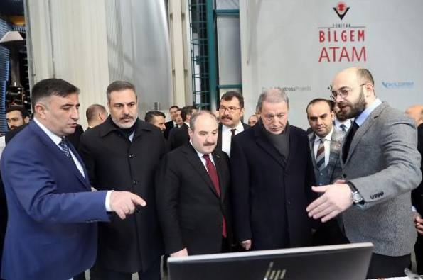 Hulusi Akar, Mustafa Varank ve MİT Başkanı Fidan'dan TÜBİTAK'a sürpriz ziyaret - Resim: 0