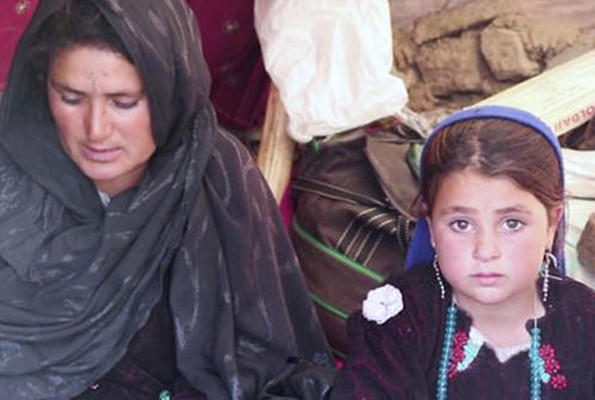 Karnını doyurmak için kızını 3 bin dolara sattı - Resim: 1