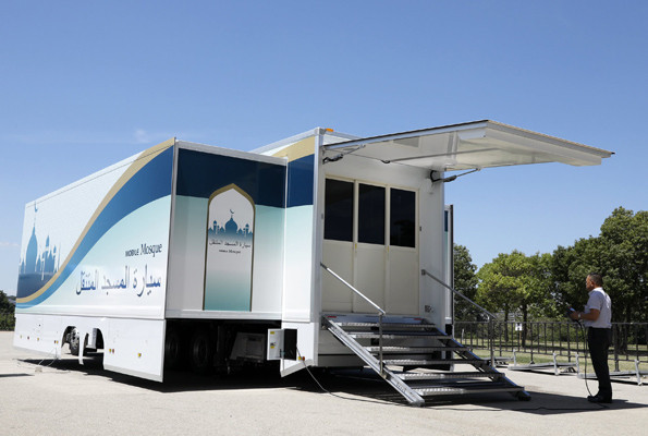 Arazi fiyatları artınca mobil cami yaptılar 45 ülkeden sipariş geldi - Resim: 4