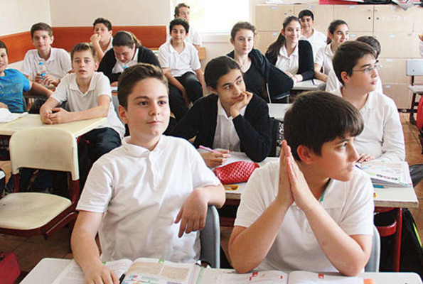 Liselere giriş değişiyor 3 ve 4 yıllık olmak üzere iki liseye ayrılıyor - Resim: 1