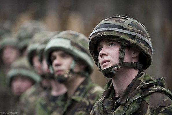 İngiliz ordusu selfie tutkunlarına seslendi  ‘Size ihtiyacımız var' - Resim: 3