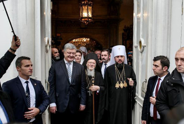 İstanbul’da Rusya’yı kızdıracak tören Ukrayna Kilisesi, Moskova'dan ayrıldı  - Resim: 3