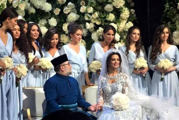 Rus güzellik kraliçesiyle evlenen kral tahtan çekildi evlilik yaramadı - Resim: 4