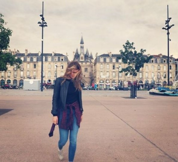 Gamze Özçelik'ten sınırdaki askere destek - Resim: 3