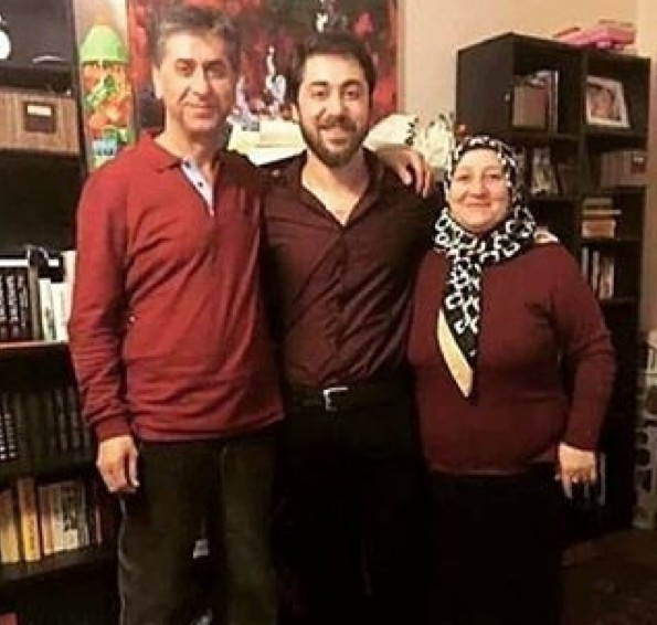 Semih Öztürk'ün sevgilisi ile anne ve babasına bakın! - Resim: 1