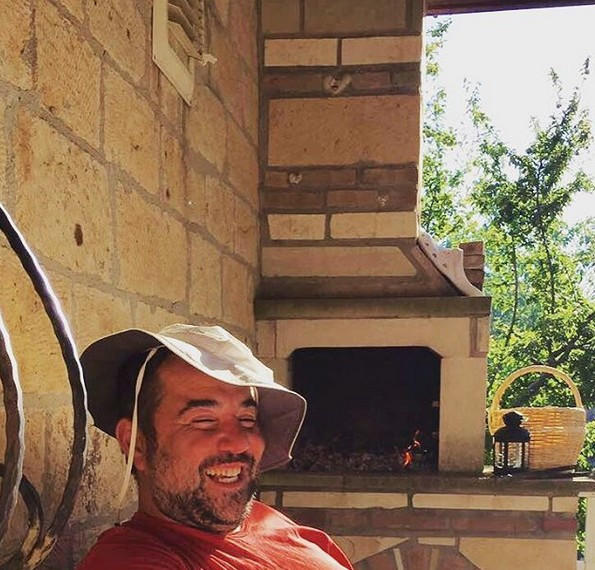 Ata Demirer'i evinden ettiler kapısını çalan... - Resim: 3