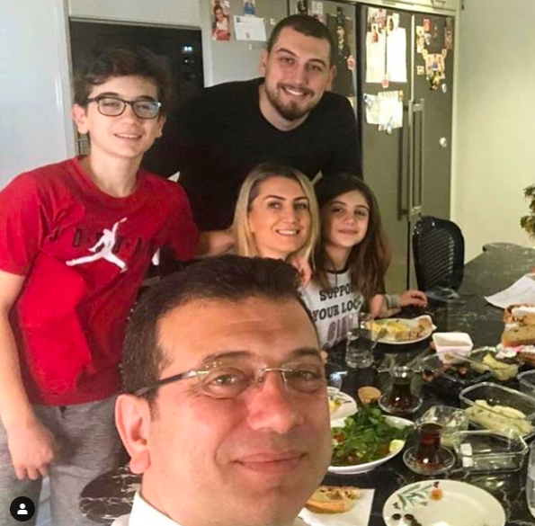 Dilek İmamoğlu kimdir aslen nereli kaç yaşında Ekrem İmamoğlu eşi mesleği ne? - Resim: 3