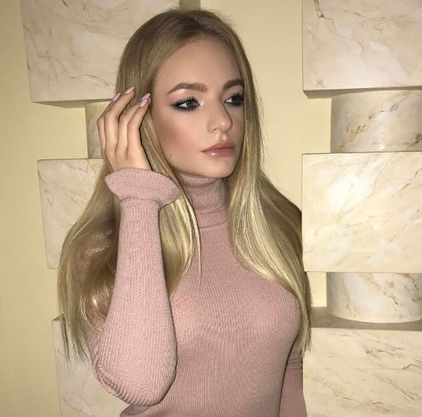 Rusya kilit adamının kızı Liza Peskova "Türkiye ile kıyaslıyorum" - Resim: 2