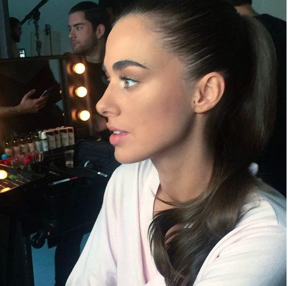 Fotoğraftaki ünlüyü tanıdınız mı şimdi reyting rekorları kırıyor - Resim: 4