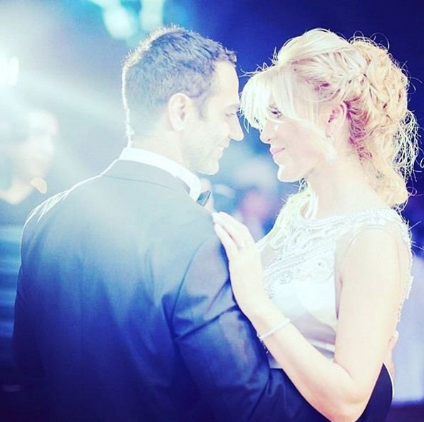 Şarkıcı Doğuş ikiz babası oldu - Resim: 1