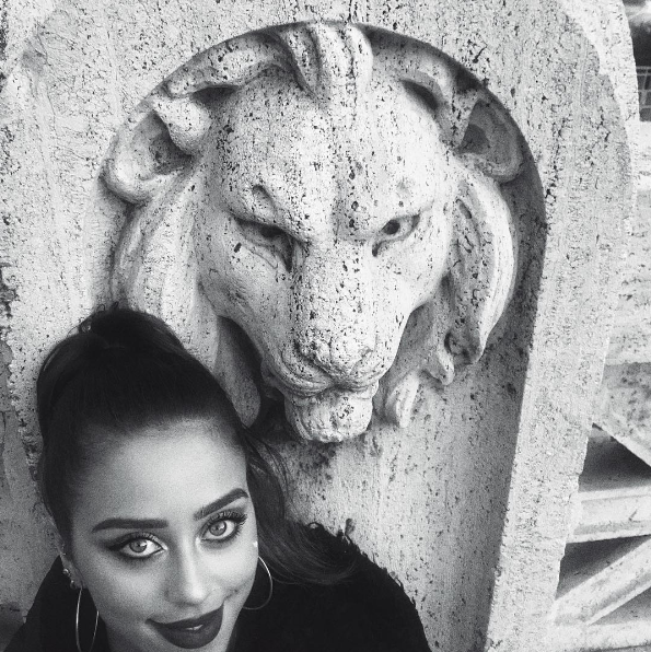 Hamdi Alkan'ın 19 yaşındaki kız Zeynep Alkan estetik harikası çıktı - Resim: 3