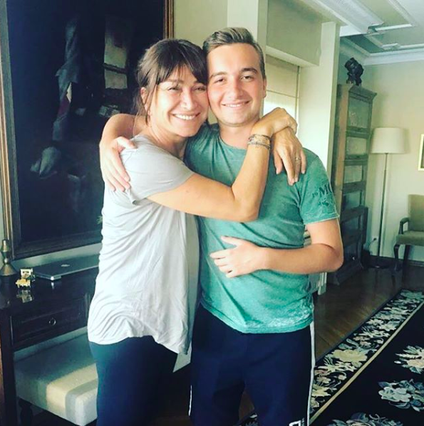 Demet Akbağ'ın eşi Zafer Çika kaç yaşında ne iş yapıyor oğlu Ali Çika kimdir? - Resim: 1