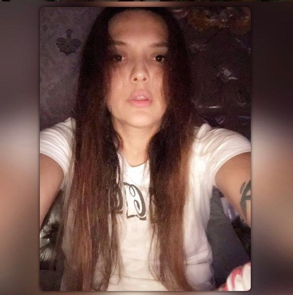 Makyajsız fotoğrafını paylaşıp meydan okudu - Resim: 3