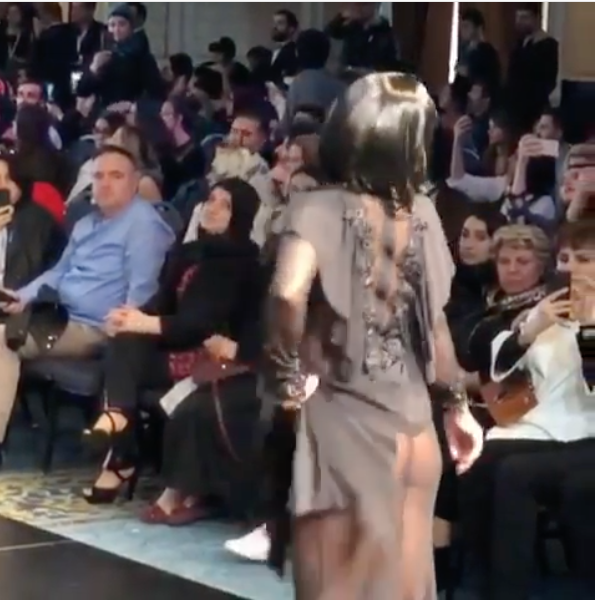 Podyumda poposunu açan Hatice tek cümle etti! Estetiksiz hali olay - Resim: 3