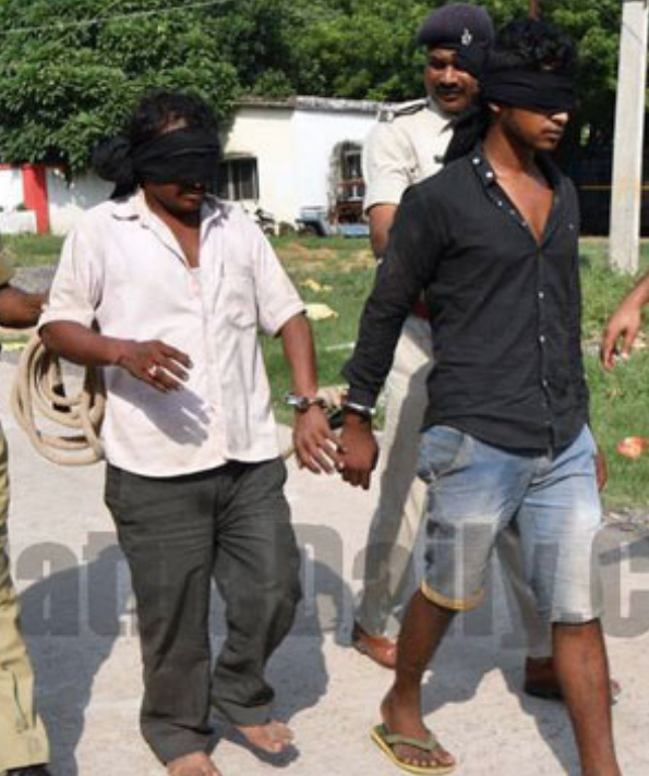 Biri tecavüz etti diğeri videoya çekti! Dünya böyle ayağa kalktı - Resim: 2