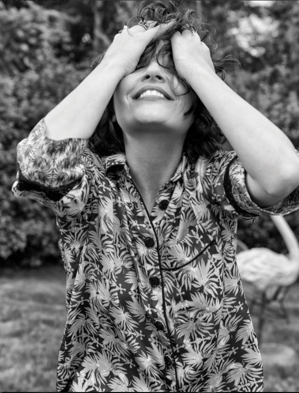 Gonca Vuslateri'ye sosyal medyada 'bayrak' linci.: K.çını dönüp yatmışsın! - Resim: 3