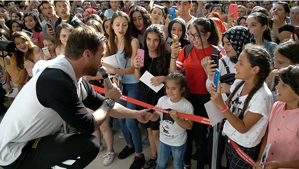 Sinan Akçıl Hande Yener hakkında konuştu kafede düşman gibiydiler - Resim: 4