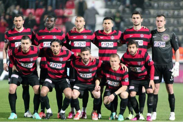 Efsane isimleri yetiştiren 2 takım yok olma yolunda - Resim: 3