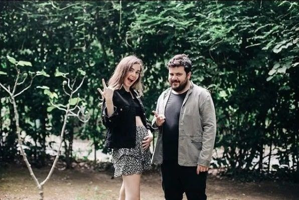 Berfu Yenenler ve Eser Yenenler'in bebeğinin cinsiyeti belli oldu böyle açıkladılar - Resim: 3