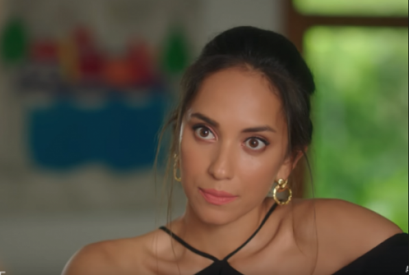 Ufak Tefek Cinayetler'in Burcu'su Duygu Sarışın'a ne oldu böyle şaşırttı - Resim: 1