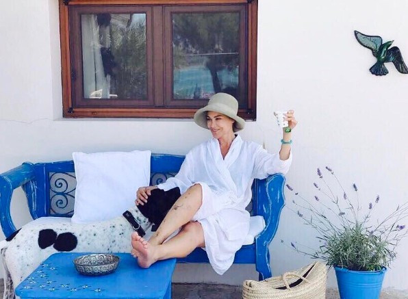 Hülya Avşar'ın o pozu bakın nasıl sosyal medyayı salladı! Çok iddialı... - Resim: 4