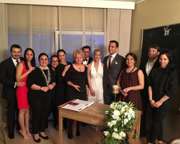 Helin Avşar evlendi işte gelinliği ve ilk fotoğraflar - Resim: 1