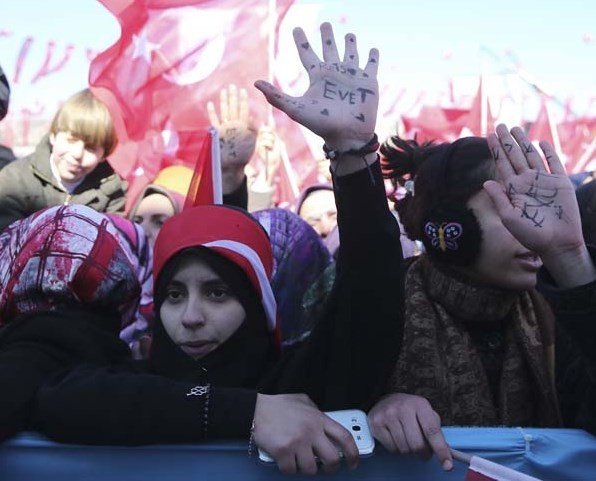 Cumhurbaşkanı Erdoğan milletle buluştu - Resim: 4