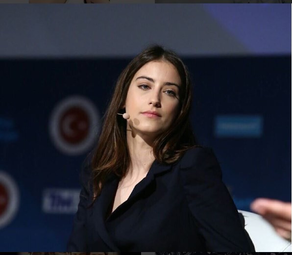 Hazal Kaya yeni dövme yaptırdı - Resim: 3
