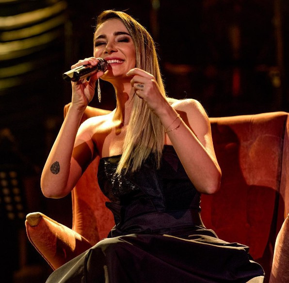 Sıla'nın yeni imajına bakın saçlarıyla gündeme oturdu - Resim: 4