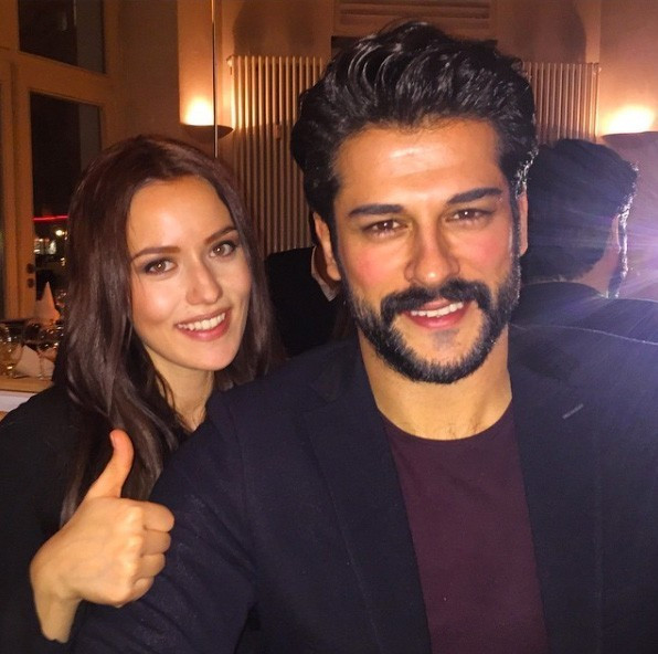 Fahriye Evcen ile Burak Özçivit'ten şok karar düğün iptal mi? - Resim: 3