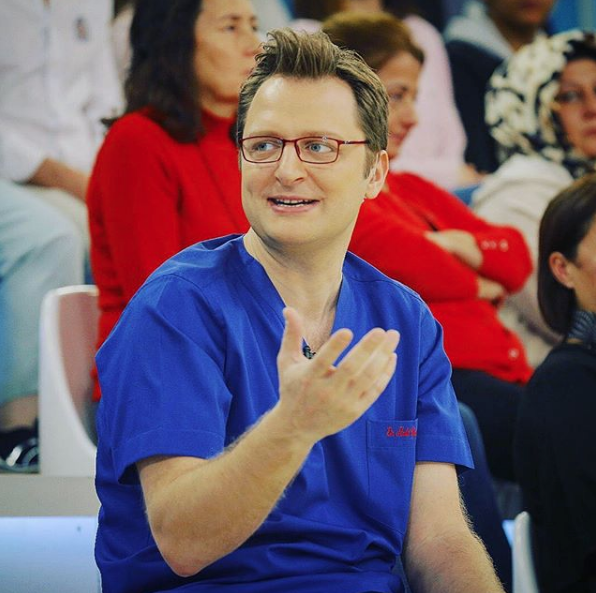 TRT 1'in en merak edilen doktoru kimdir bu Halit Yerebakan? - Resim: 3