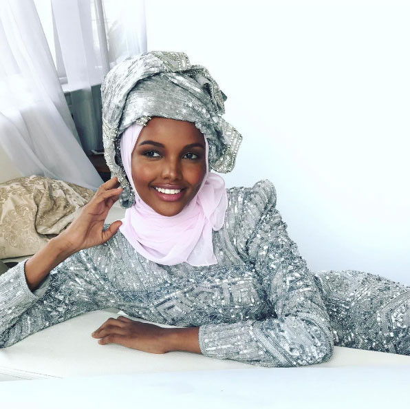 Dünyanın ilk tesettürlü mankeni vize engeline takıldı! Halima gelemiyor - Resim: 3