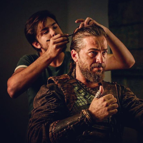 Engin Altan Düzyatan Burak Özçivit'le oynar mı? Kuruluş Osman sinyalini verdi - Resim: 2