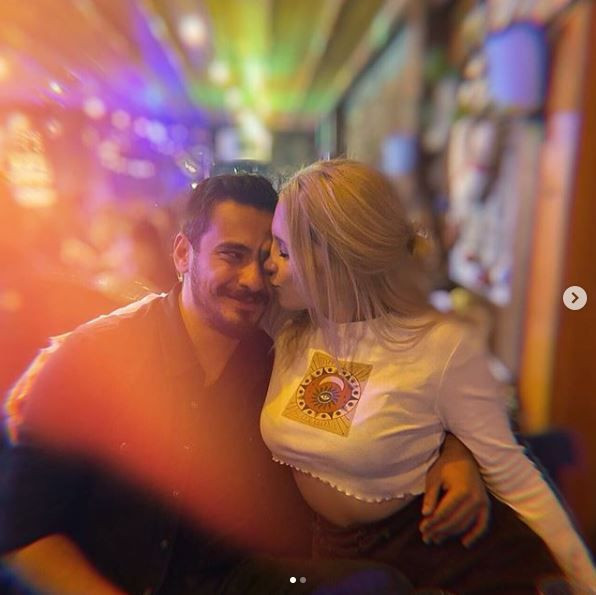 Mucize Doktor'un Açelya'sı Hayal Köseoğlu sevgilisini öpmelere doyamadı! - Resim: 3