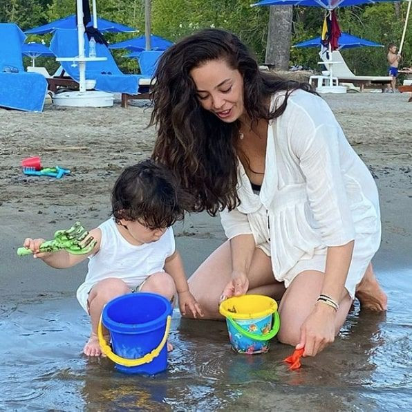 Azra Akın'dan sürpriz proje müjdesi geldi bakın neler anlattı - Resim: 2