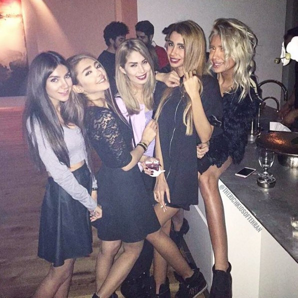 Her pozları olay! İran'ın zengin çocuklarına bakın! - Resim: 4