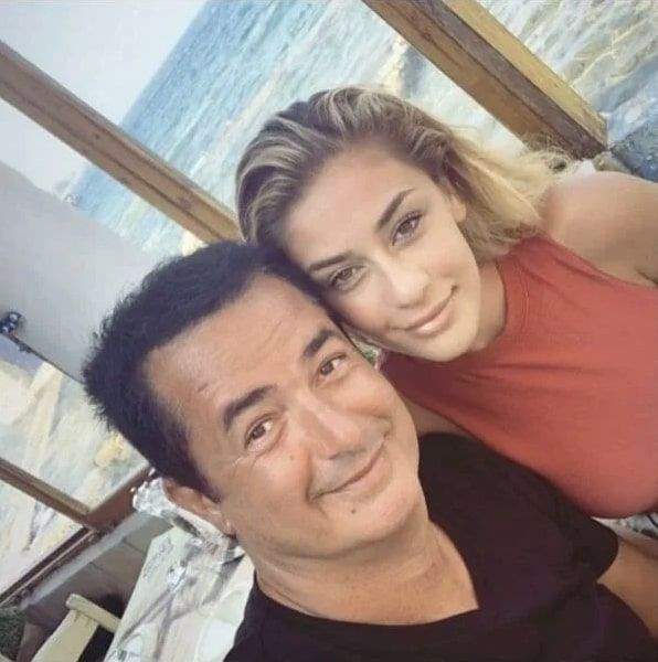 Acun Ilıcalı genç sevgilisi Ayça Çağla Altunkaya ile Londra'da böyle yakalandı - Resim: 2