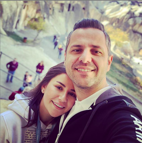 Merve Özbey kaç yaşında nişanlısı Kenan Koçak kimdir? - Resim: 2