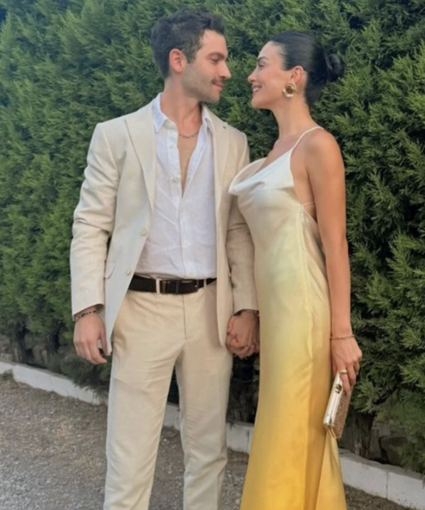 Özge Yağız iki yıllık aşkını bir kalemde sildi! Partneri ile aşk mı yaşıyor? - Resim: 2