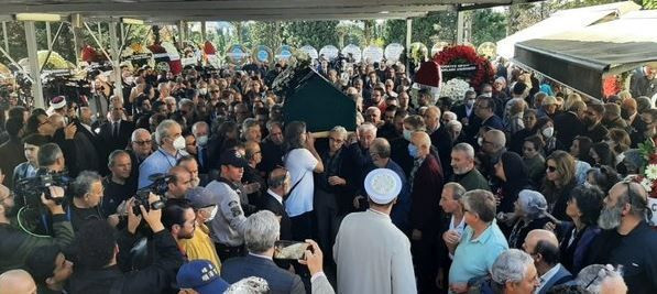 Duayen sunucu Halit Kıvanç son yolculuğuna uğurlandı - Resim: 1