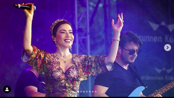 Burcu Güneş kaç yaşında aslen nereli Burcu Güneş sevgilisi kim? - Resim: 1