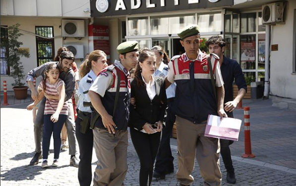 7 Haziran 2018 reyting sonuçları Vatanım Sensin final yaptı Bizim Hikaye mi Avlu mu  - Resim: 1