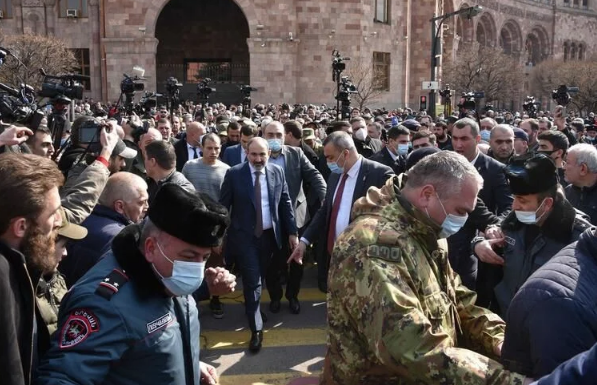 Aliyev'den 'Ermenistan' yorumu: Hiç bu kadar acınacak bir durumda olmamışlardı - Resim: 0