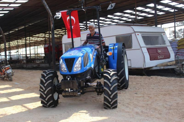 Başkan Erdoğan talimat vermişti! Traktörler sahiplerine ulaşıyor - Resim: 0