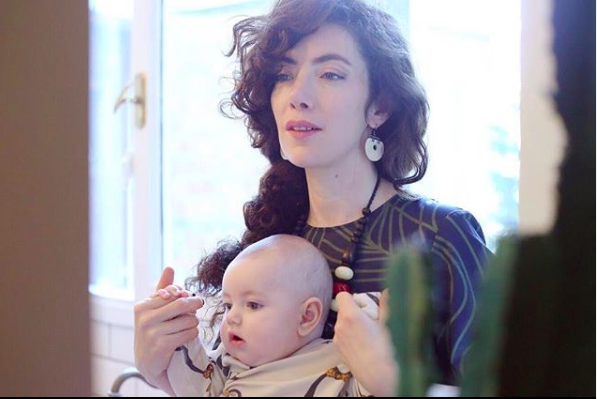 Akasya Aslıtürkmen kimdir kaç yaşında vize dolandırıcılarının hedefinde - Resim: 1