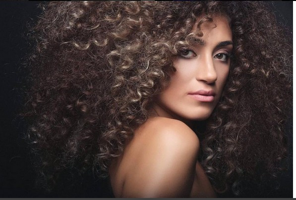 Müstehcen pozu başını yaktı! Tatlıses kızını affetmeyecek - Resim: 1